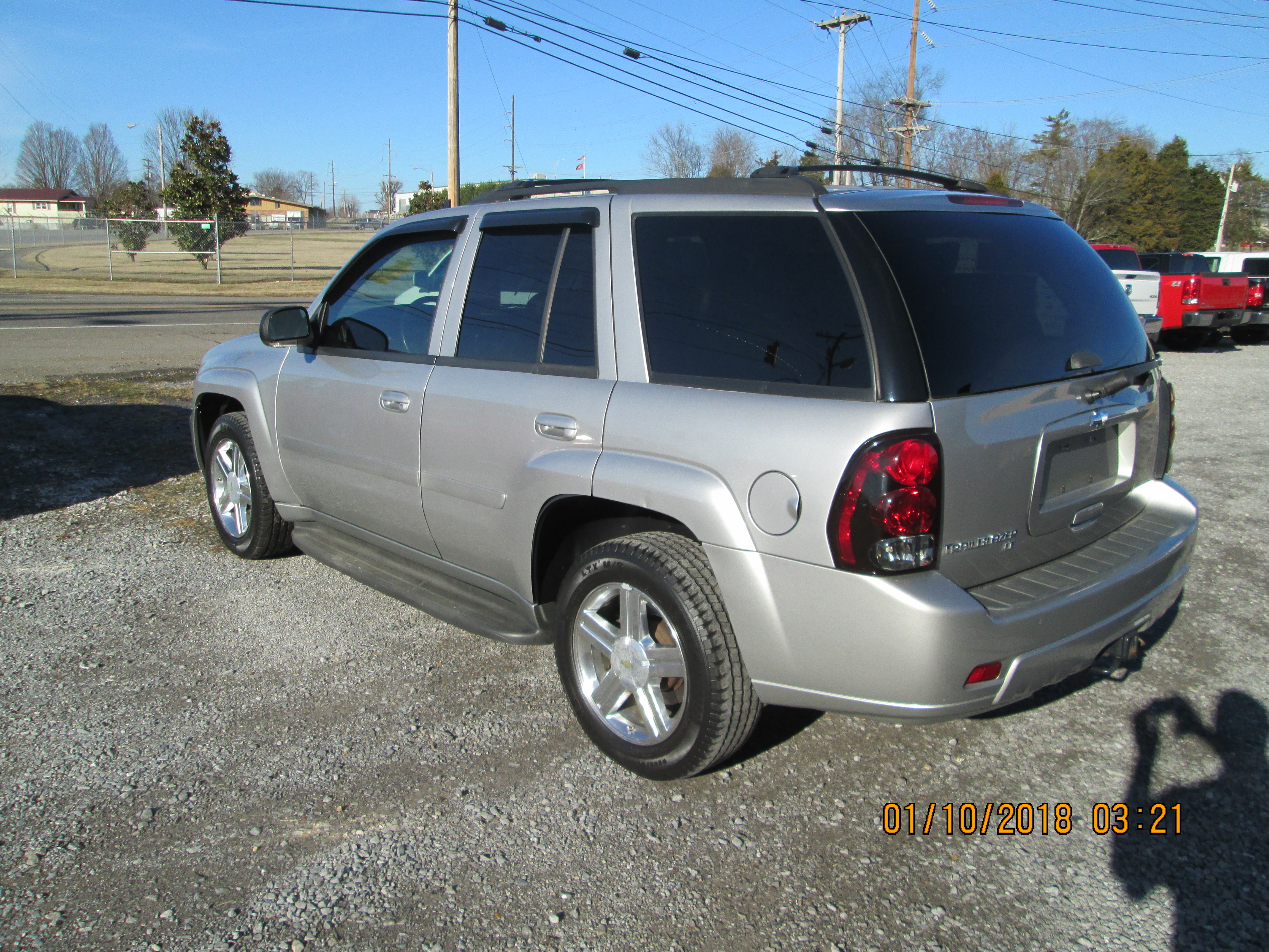 webassets/2008silverblazerrear.JPG